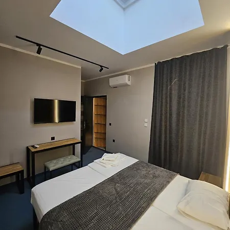 O'clock Bed & Otel Burgaz