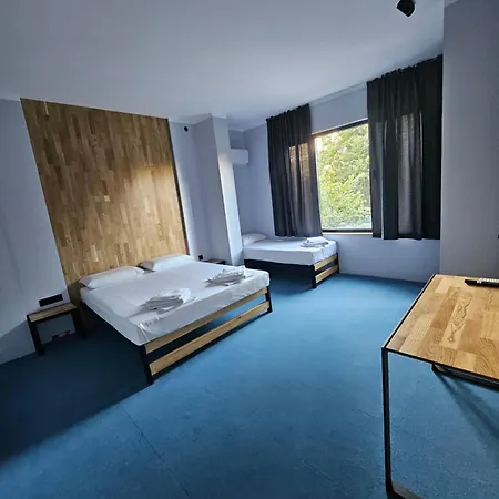 Szálloda O'clock Bed & Burgasz