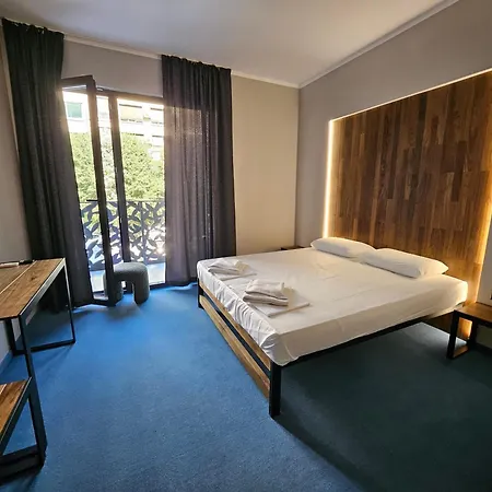 O'clock Bed & Burgaz