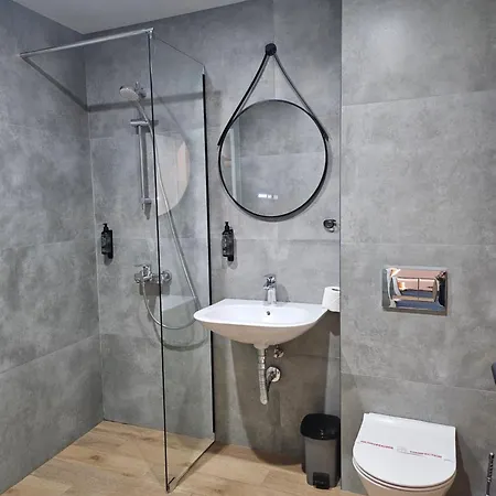 O'clock Bed & Burgaz