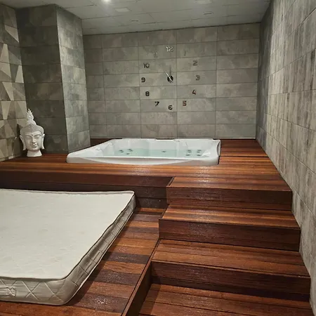 O'clock Bed & 3* Burgaz