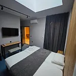 O'clock Bed & 3*