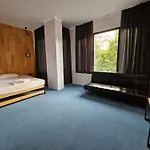 O'clock Bed & Отель