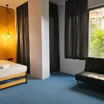 O'clock Bed & Отель Бургас