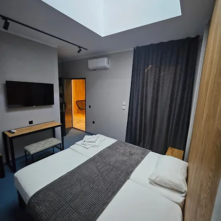 O'clock Bed & 3*