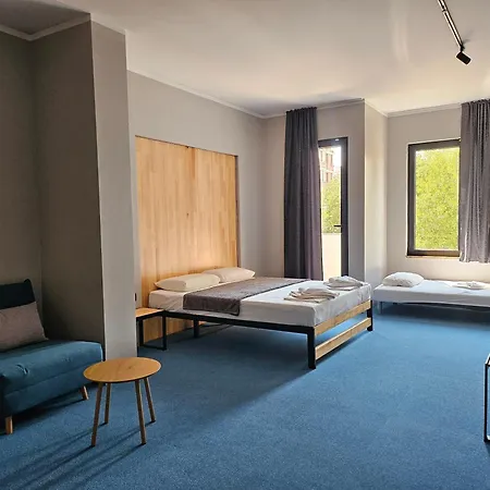 Хотел O'clock Bed & 3*