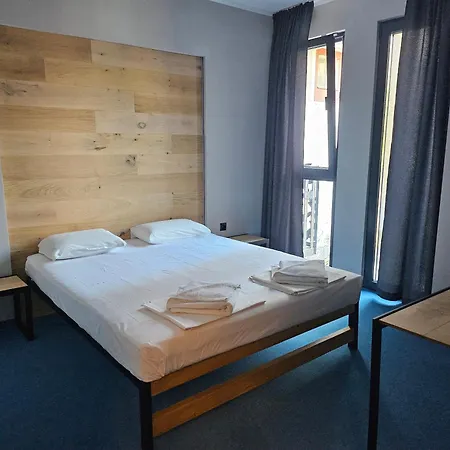 O'clock Bed & Отель 3*