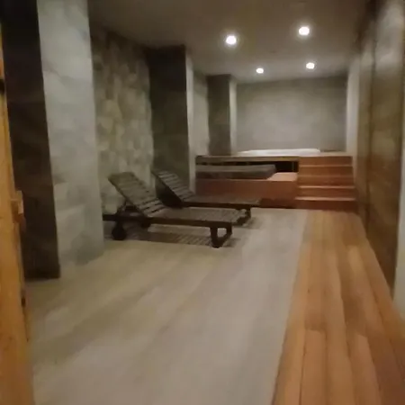 Отель O'clock Bed & Бургас