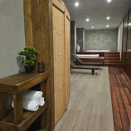 Отель O'clock Bed & Бургас