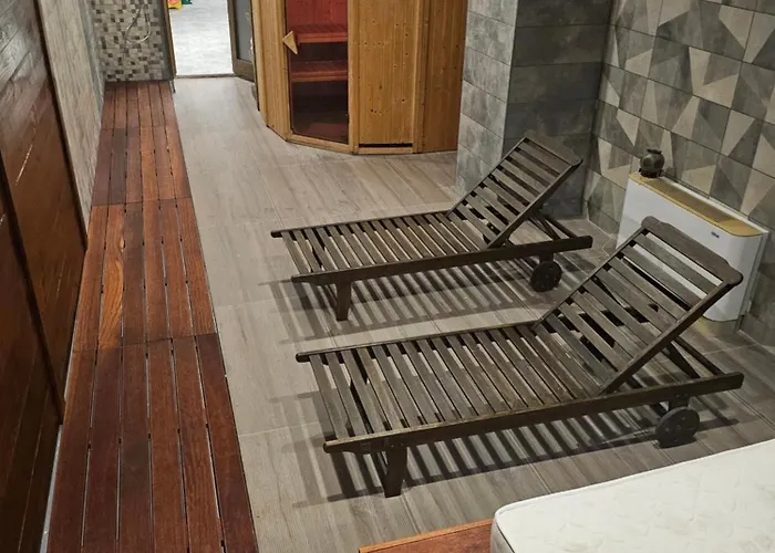 Hotel O'clock Bed & 3*